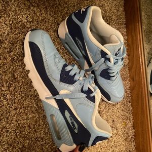 Baby blue and navy blue AirMax 90’s